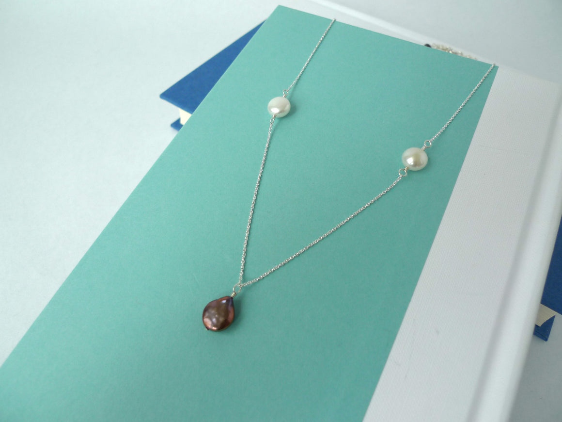Bronze Pearl Pendant Necklace